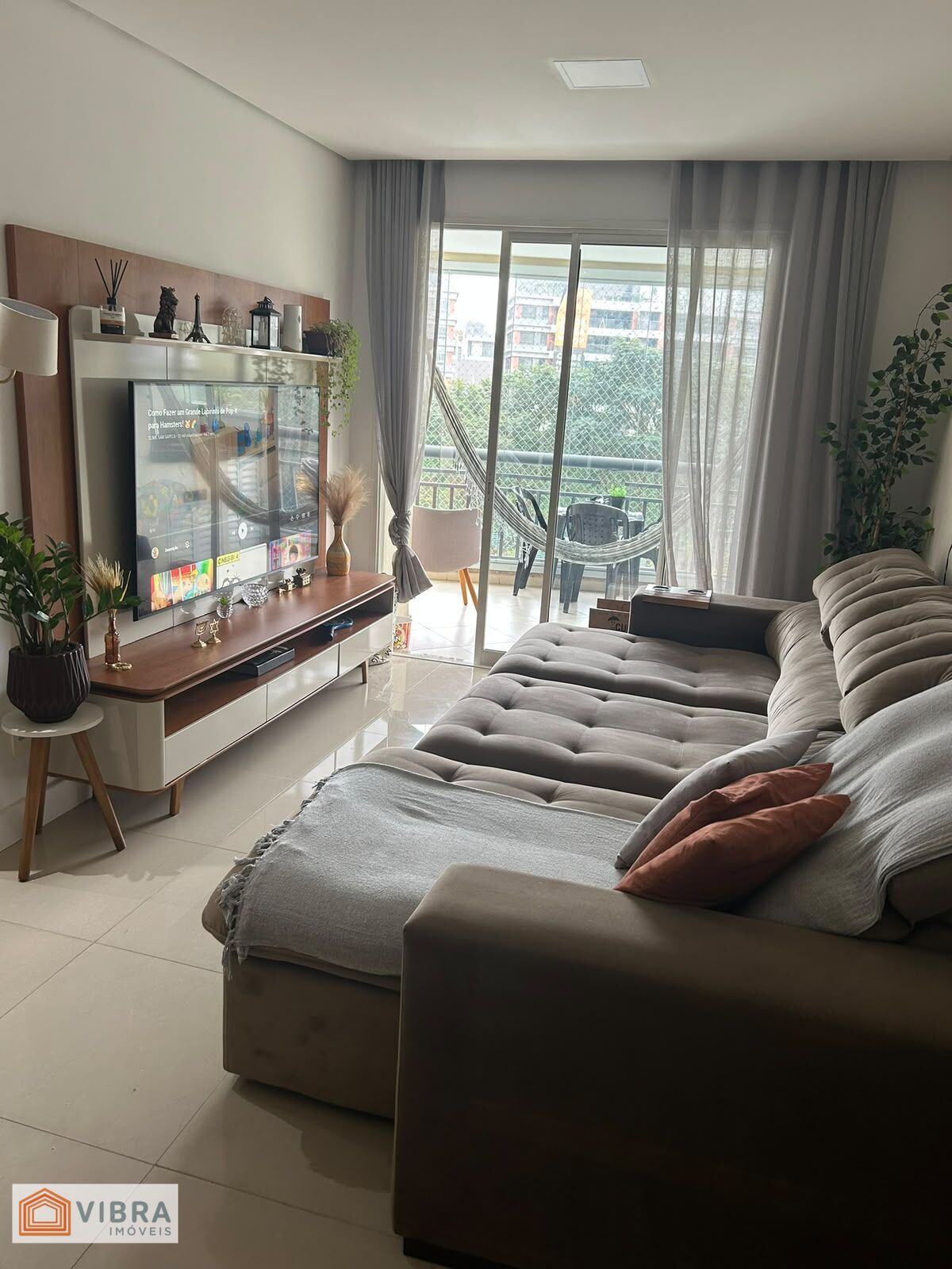 Apartamento para alugar no bairro Alphaville em Santana de Parnaíba/SP
