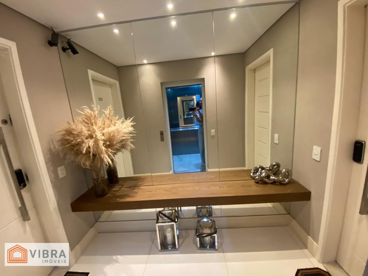 Foto 4 de Apartamento à venda no bairro Alphaville em Santana de Parnaíba/SP