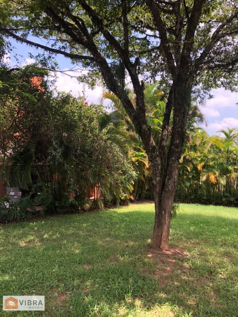 Terreno à venda no Residencial Cinco (Alphaville)