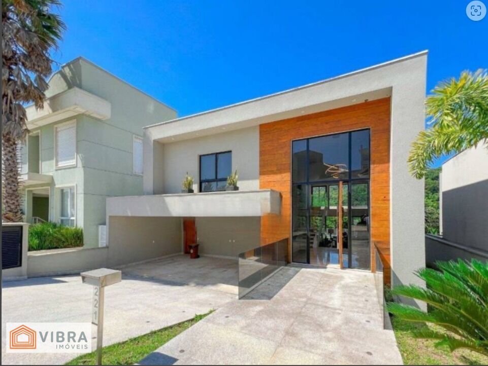 Casa à venda no bairro Gênesis 2 em Santana de Parnaíba/SP