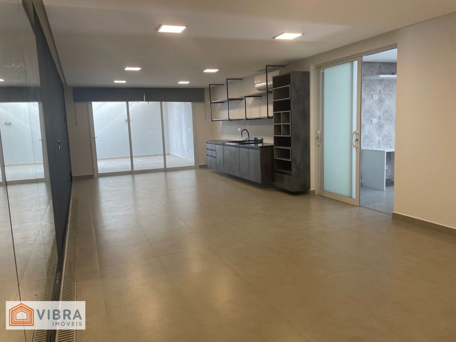 Foto 2 de Casa Alto Padrão à Venda no Residencial Campos do Conde - Alphaville
