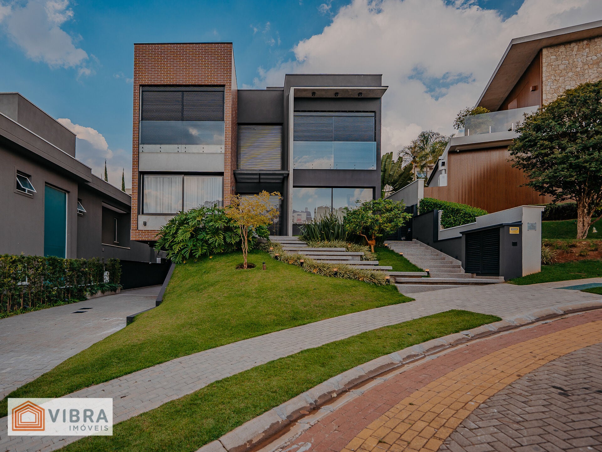 Casa à venda no bairro Alphaville em Santana de Parnaíba/SP