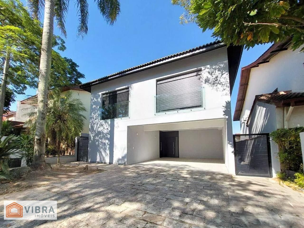 Casa à venda no bairro Alphaville em Santana de Parnaíba/SP