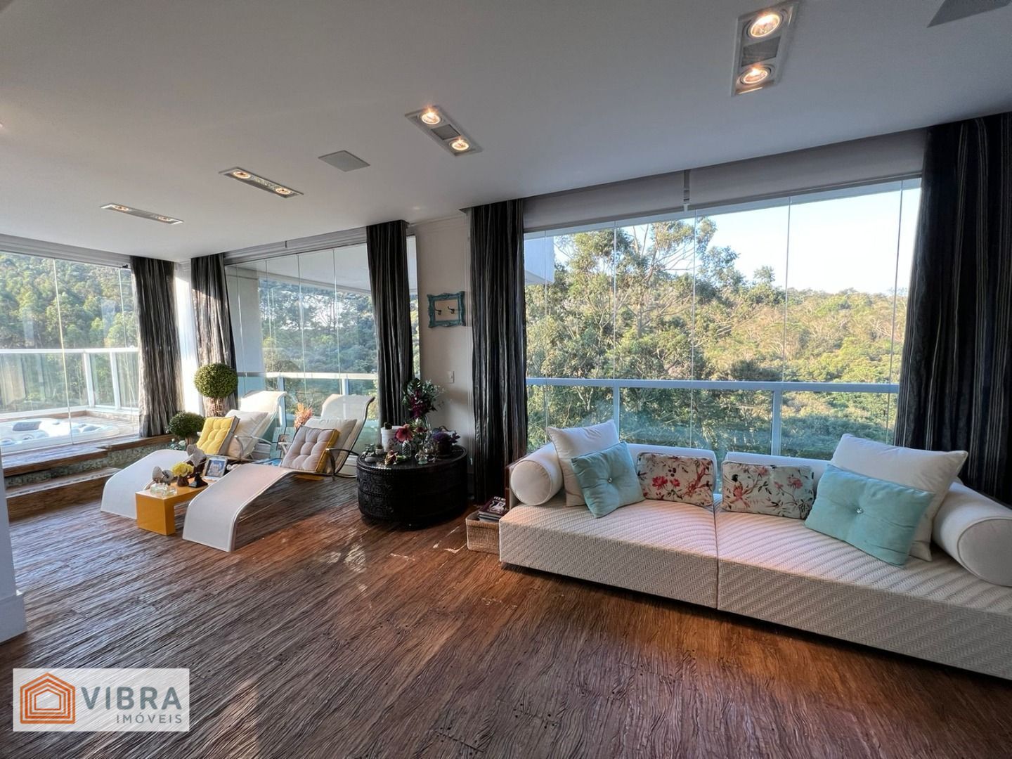 Apartamento Alto Padrão à venda no Condomínio de PentHouse -Tamboré