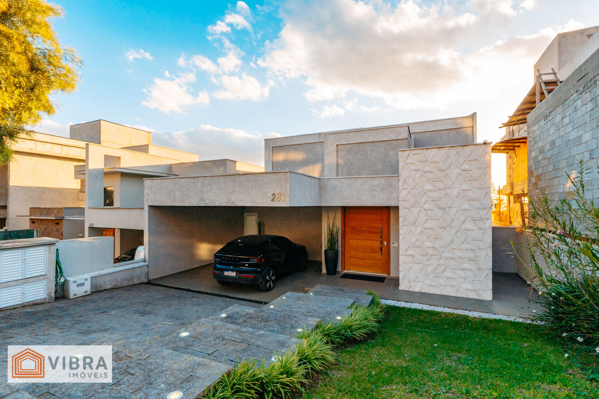 Casa à venda no bairro Alphaville em Santana de Parnaíba/SP
