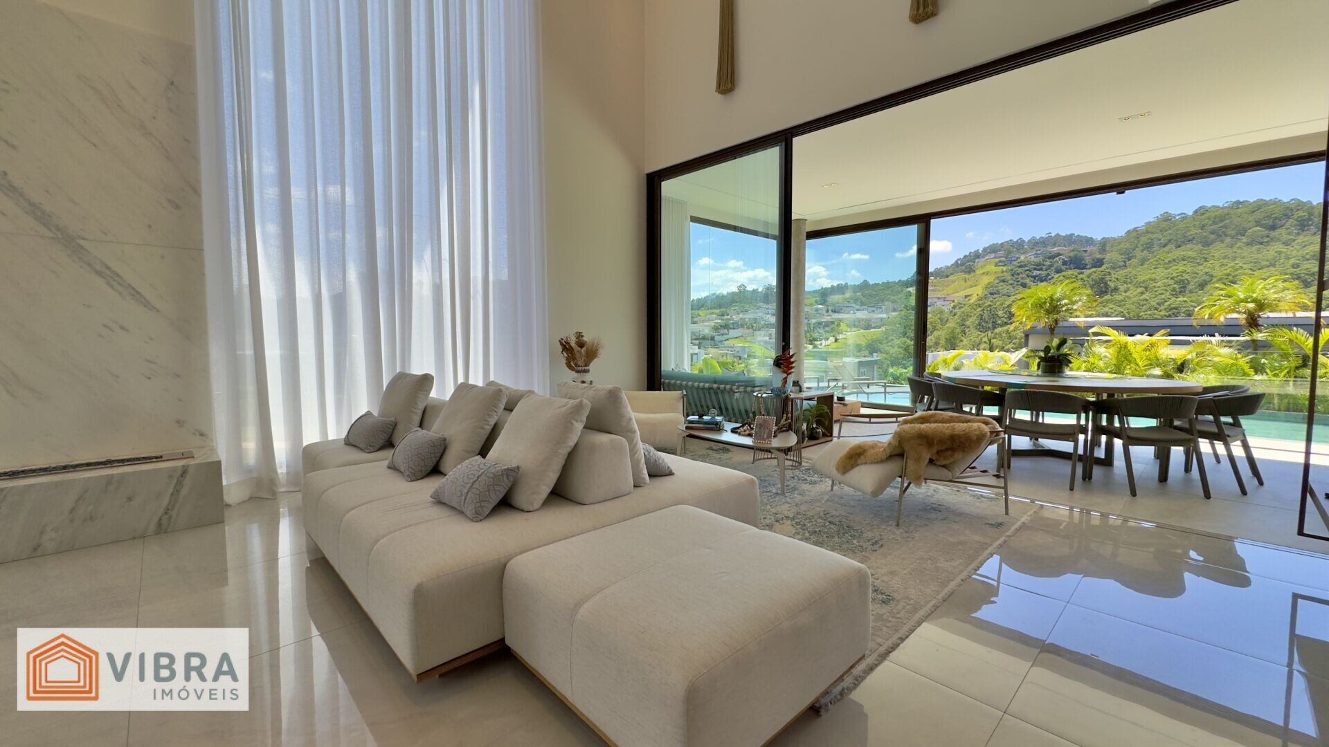 Foto 4 de Casa Alto Padrão à Venda no Residencial Tamboré 11 - Alphaville