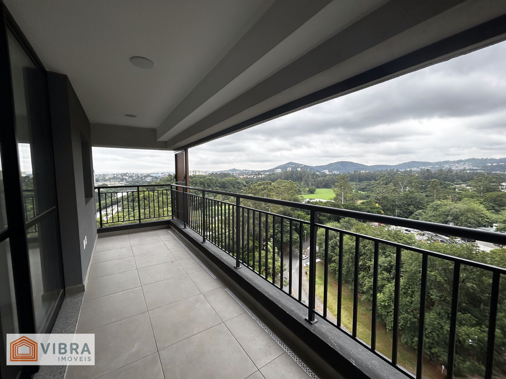 Foto 5 de Apartamento à venda no bairro Alphaville Empresarial em Barueri/SP