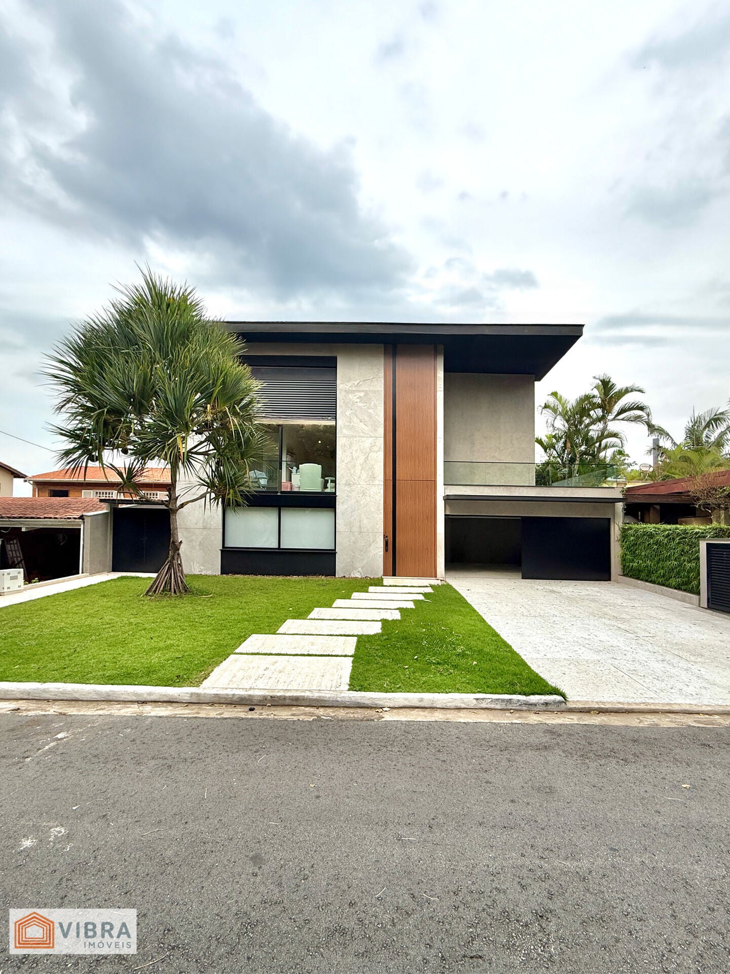 Casa à venda no bairro Alphaville Residencial Dois em Barueri/SP