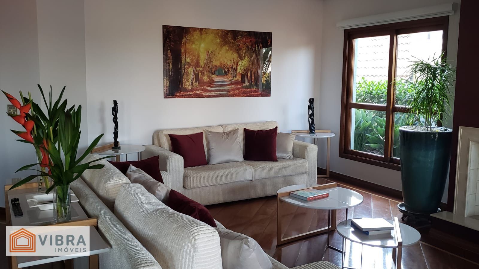 Casa à venda na Aldeia da Serra - Alphaville