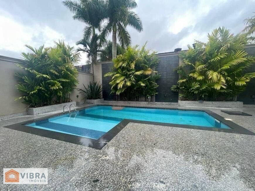 Foto 4 de Casa Alto Padrão à Venda no Residencial Alphaville 2
