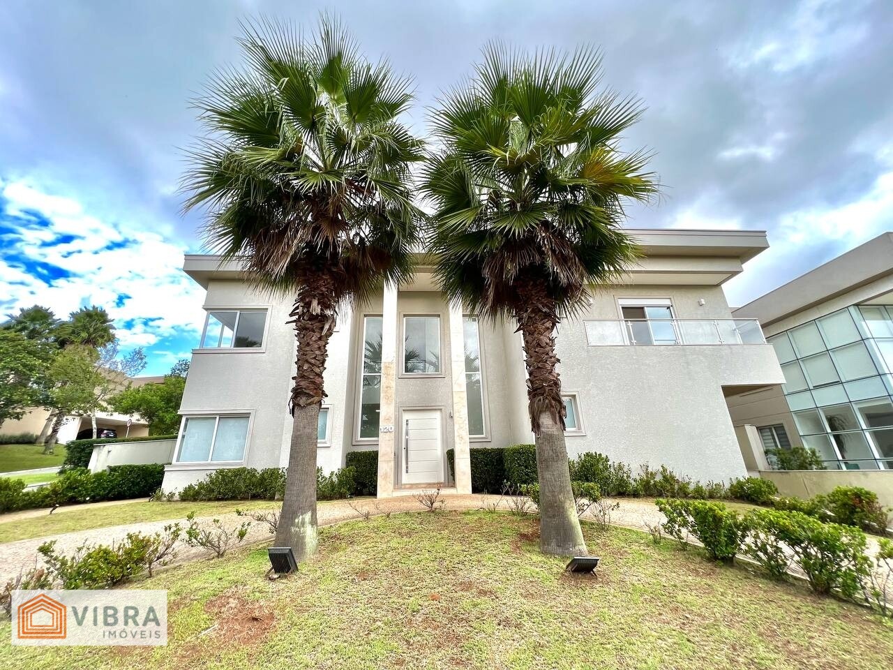 Casa Alto Padrão à Venda no Residencial Gênesis 2 - Alphaville