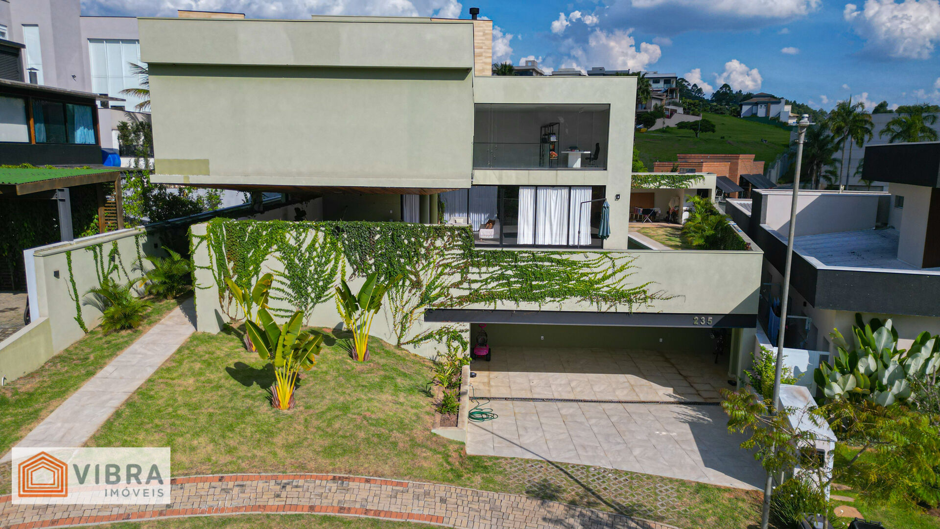 Foto 3 de Casa Alto Padrão à Venda no Residencial Morada dos Pinheiros - Aldeia da Serra
