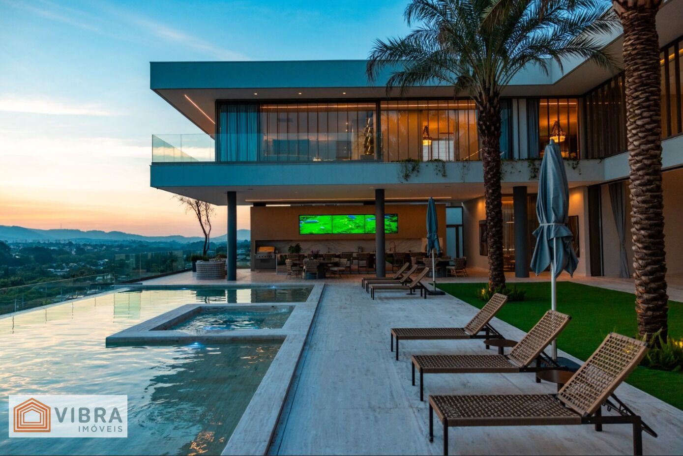 Foto 5 de Mansão de Luxuosa à venda no Residencial Tamboré 2 - Alphaville