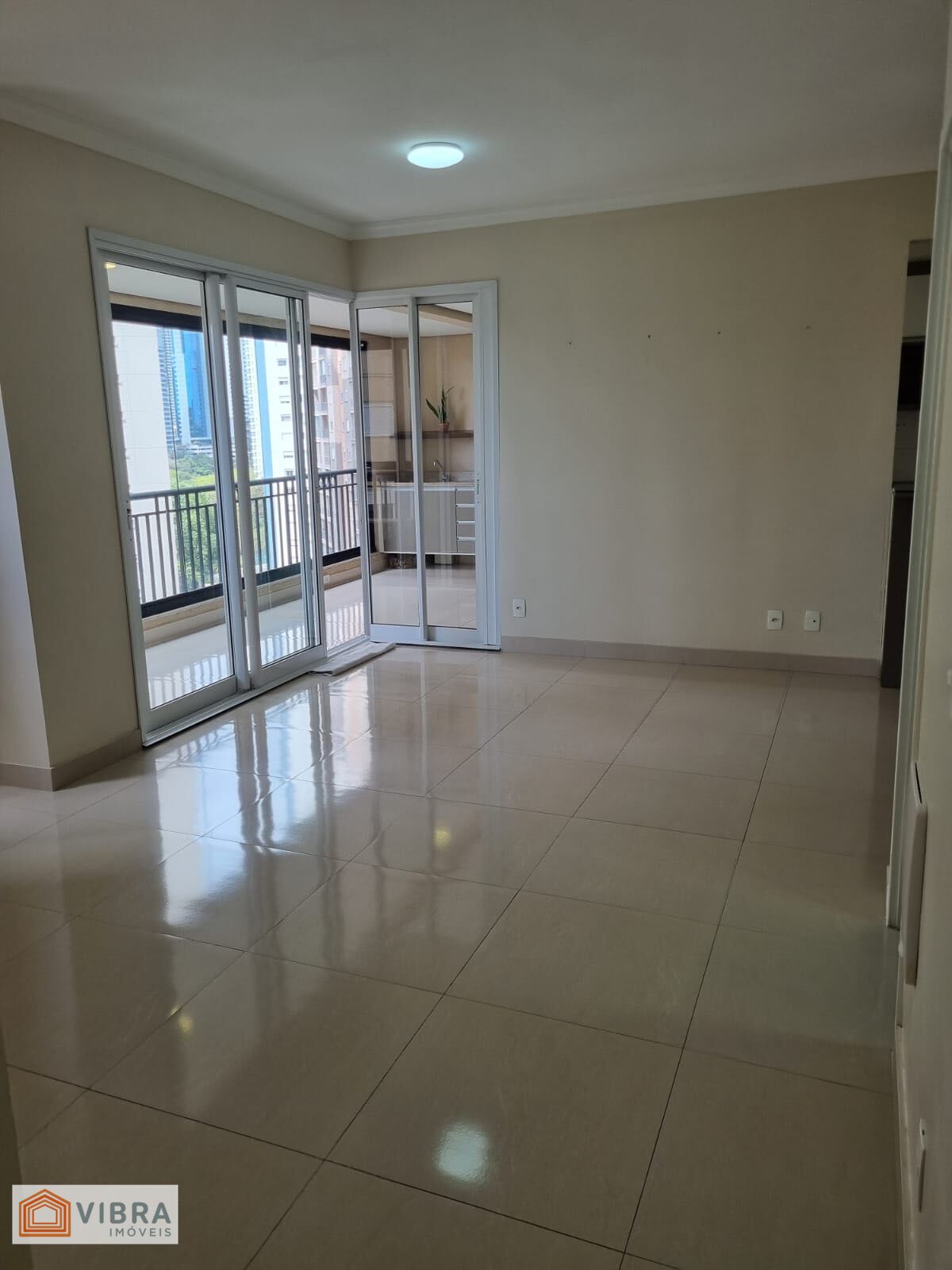 Foto 2 de Apartamento para locação - Royal Park - Green Valley - Alphaville