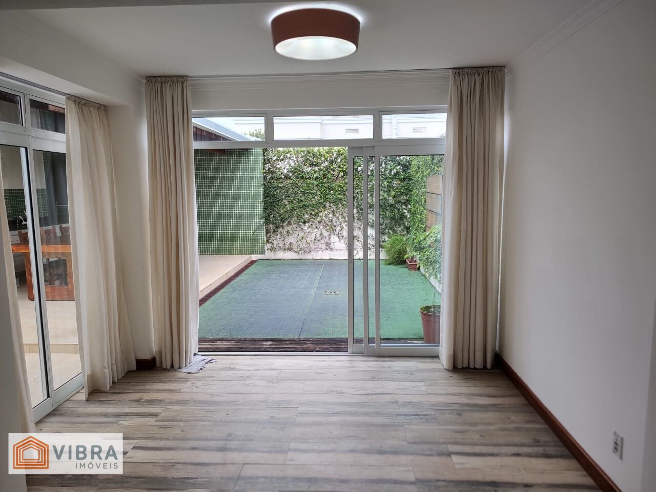 Foto 5 de Casa à venda no Residencial Quintas de Tamboré - Alphaville