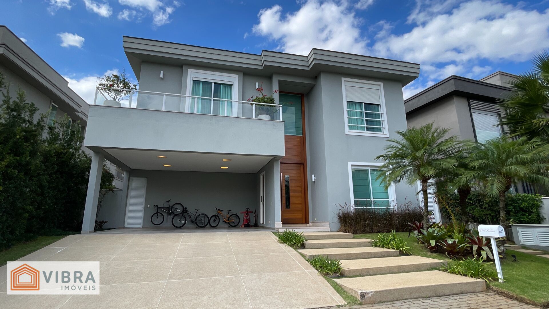 Casa à venda no bairro Tamboré 10 em Santana de Parnaíba/SP