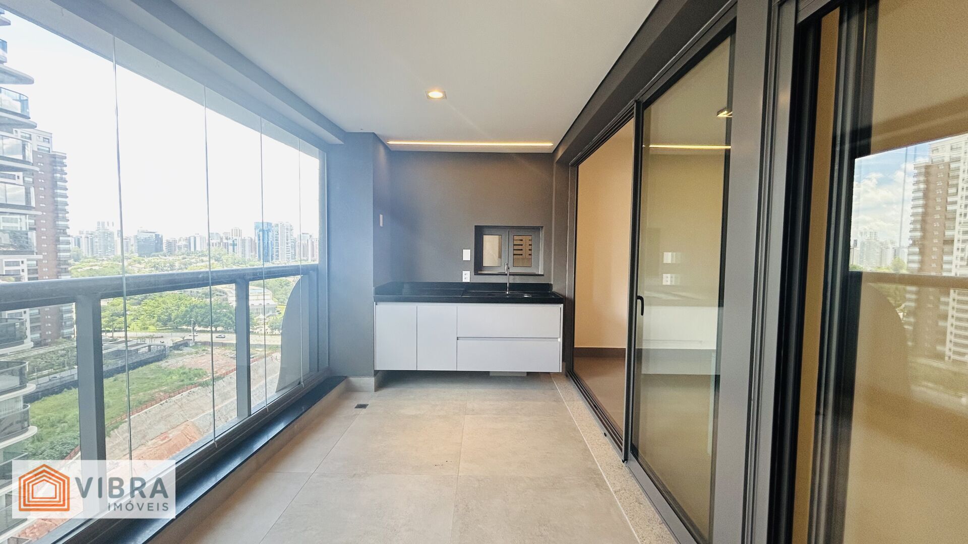 Foto 4 de Apartamento para alugar no bairro Alphaville Conde II em Barueri/SP