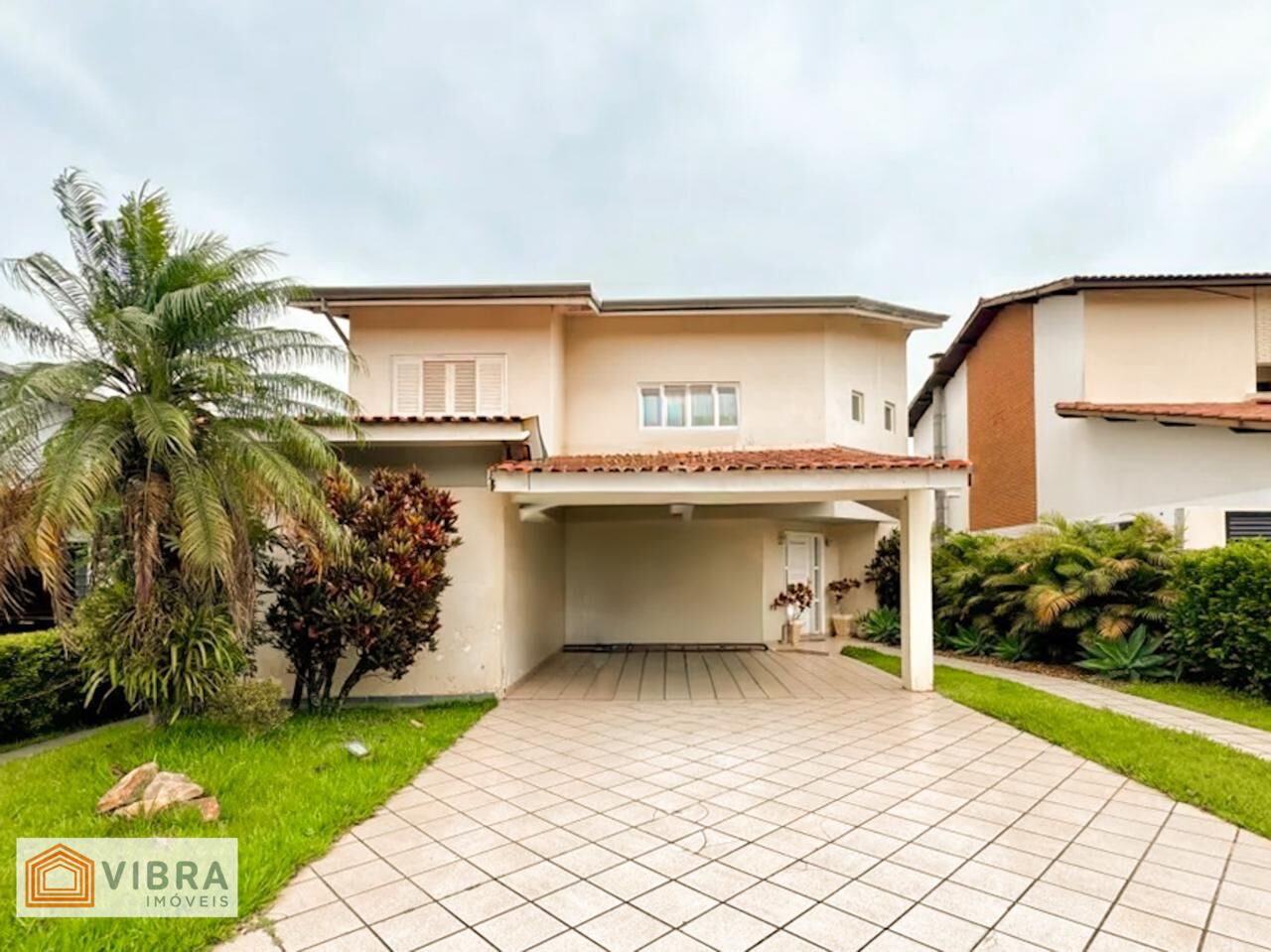 Casa à venda no bairro Alphaville em Santana de Parnaíba/SP