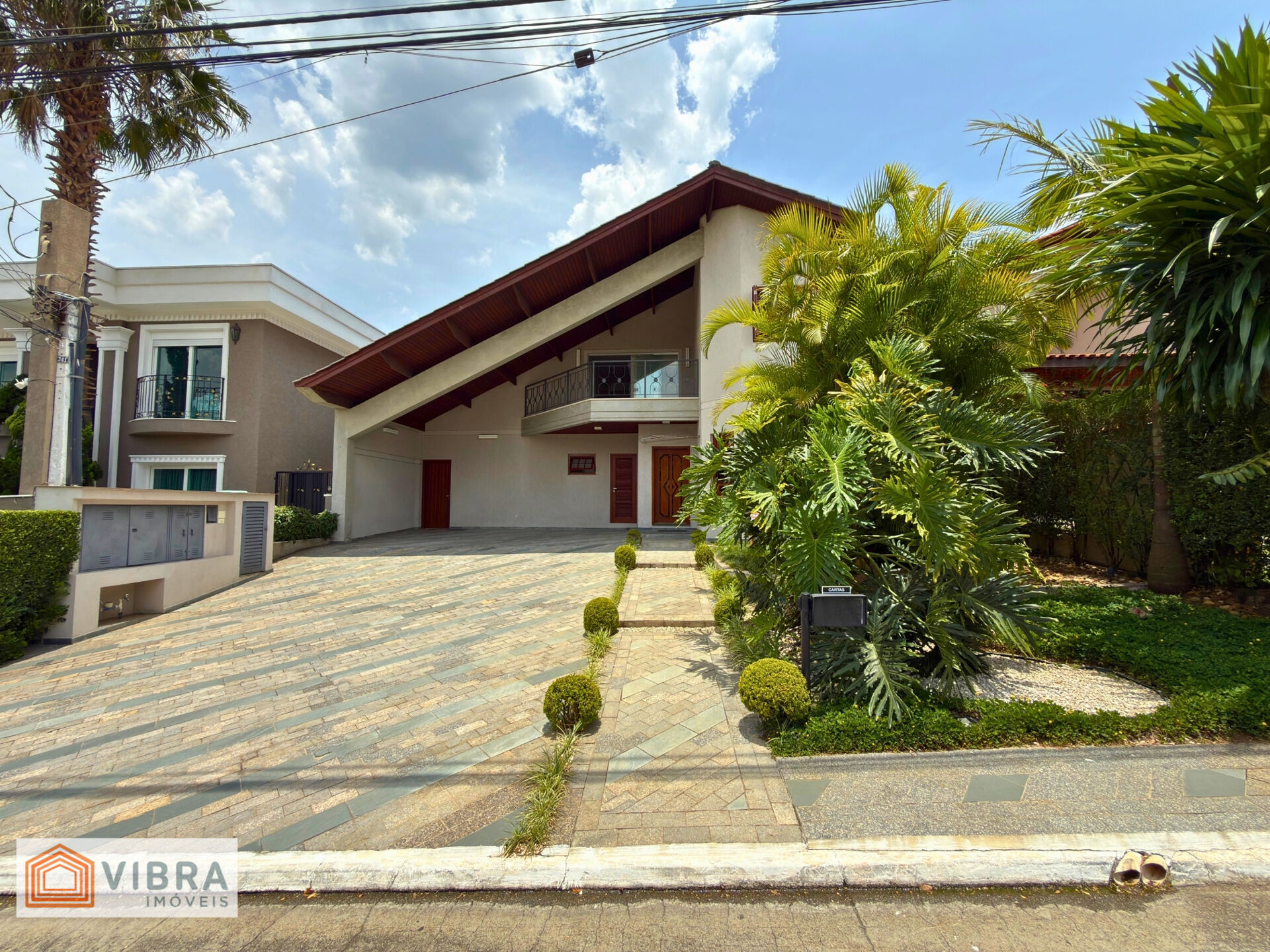 Casa à venda no bairro Residencial Onze (Alphaville) em Santana de Parnaíba/SP