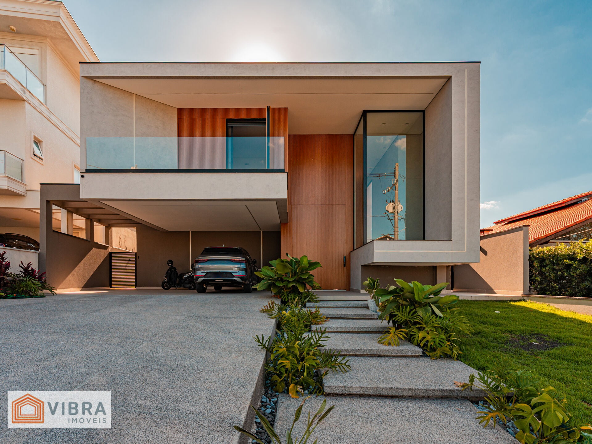 Casa à venda no bairro Jardim do Golf I em Jandira/SP