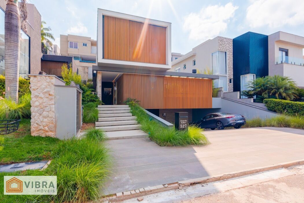 Casa à venda no bairro Alphaville em Barueri/SP