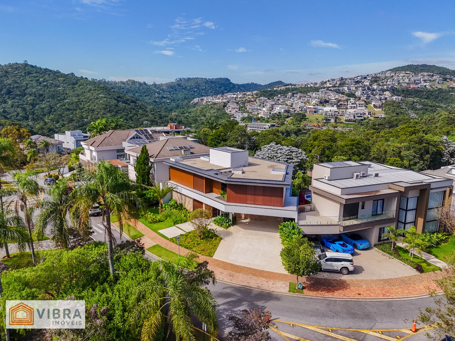 Casa à venda no bairro Alphaville em Santana de Parnaíba/SP