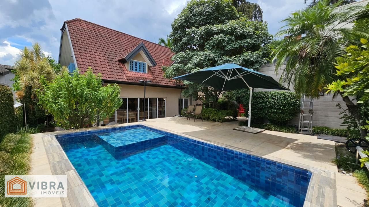 Casa à venda no bairro Alphaville em Santana de Parnaíba/SP