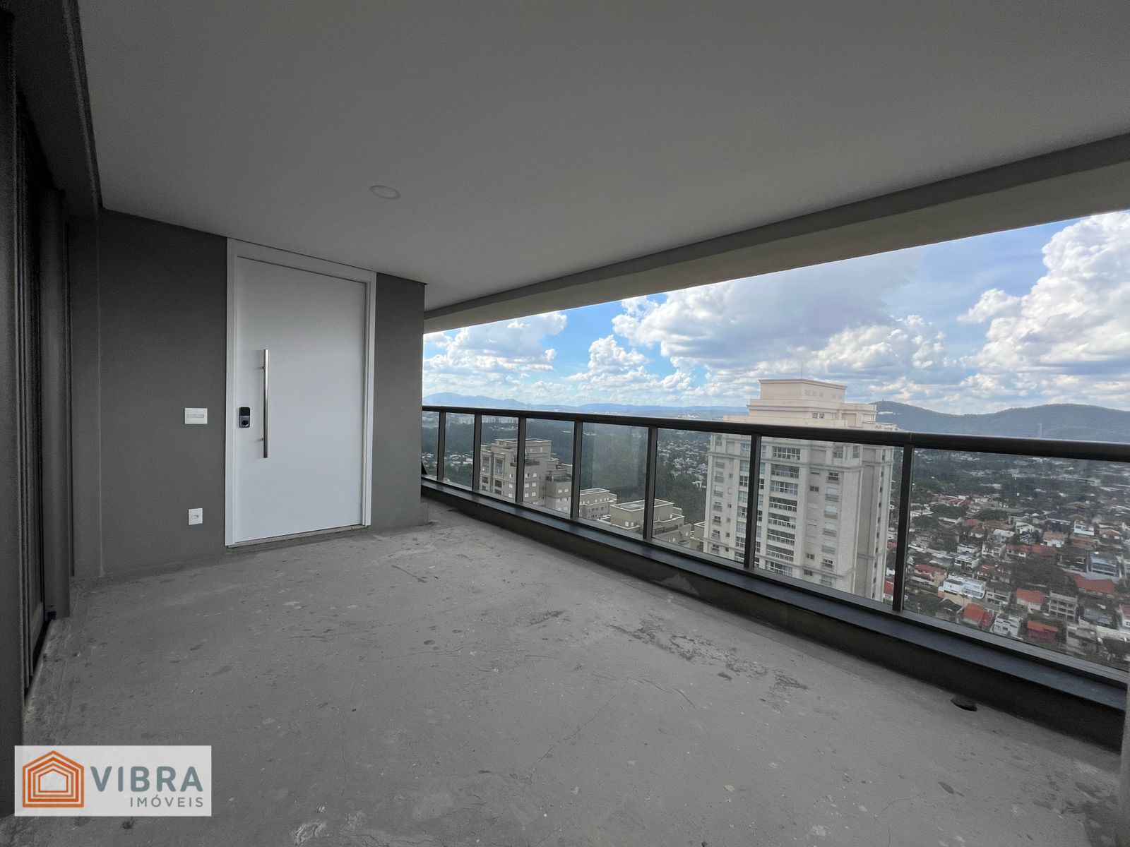 Foto 2 de Apartamento à venda no bairro Sítio Tamboré Alphaville em Barueri/SP