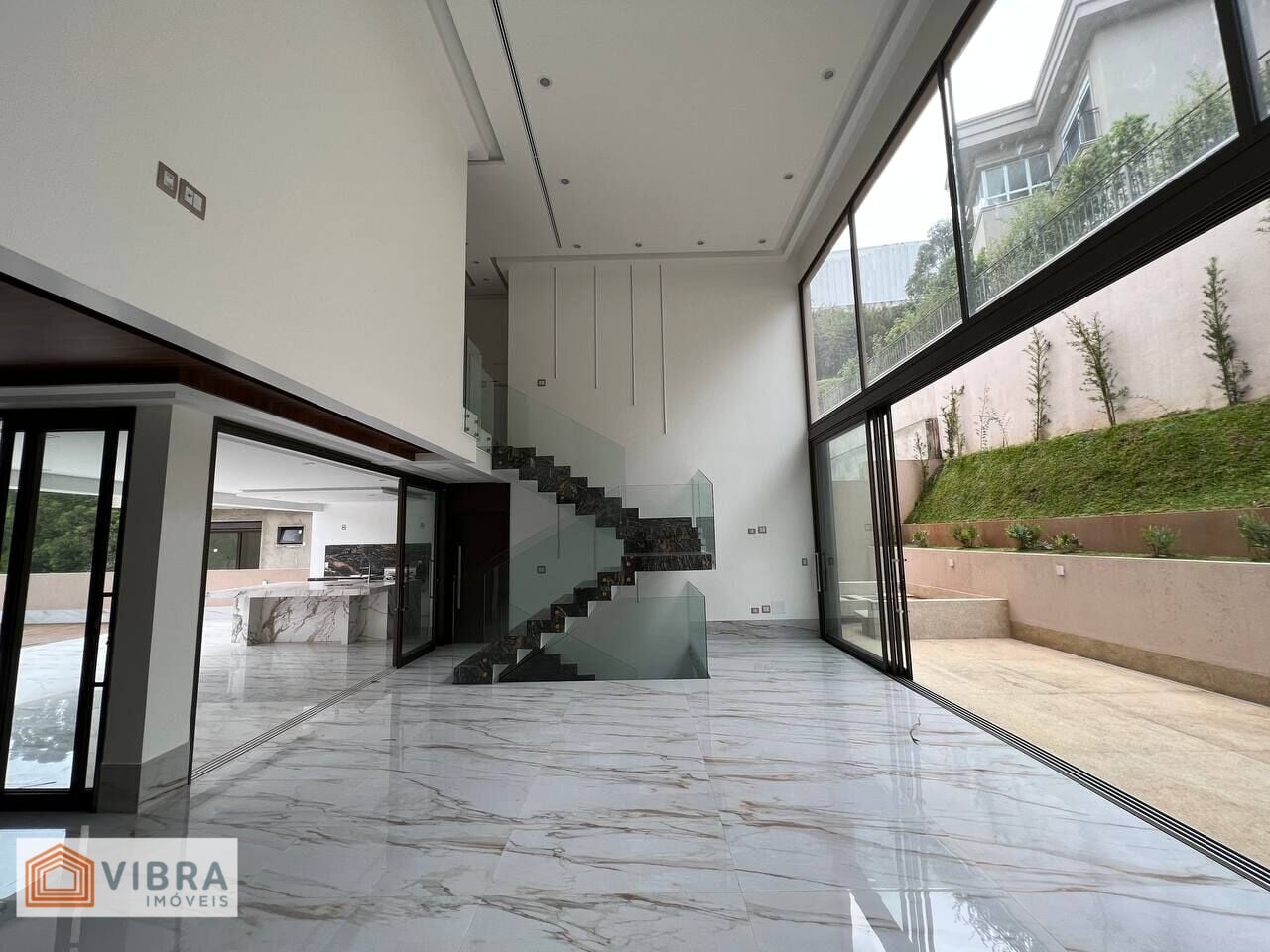 Foto 4 de Casa Alto Padrão à Venda no Residencial Tamboré 11