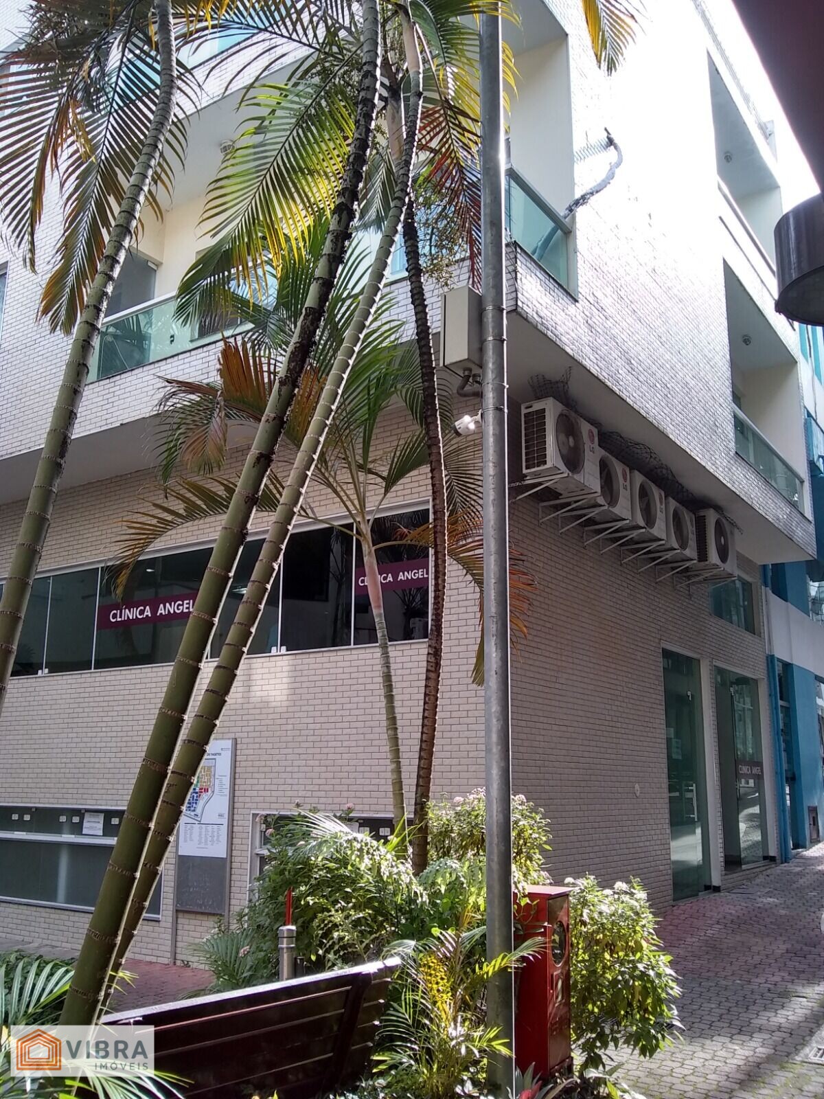 Prédio à venda no Centro Comercial Alphaville