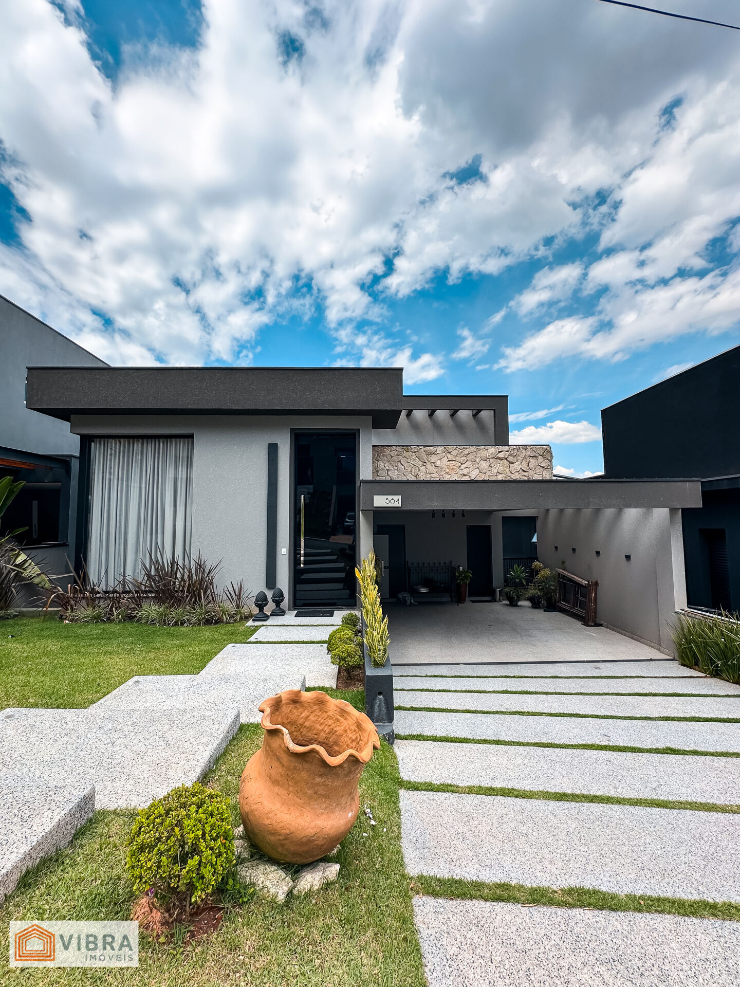 Casa à venda no bairro Alphaville em Santana de Parnaíba/SP