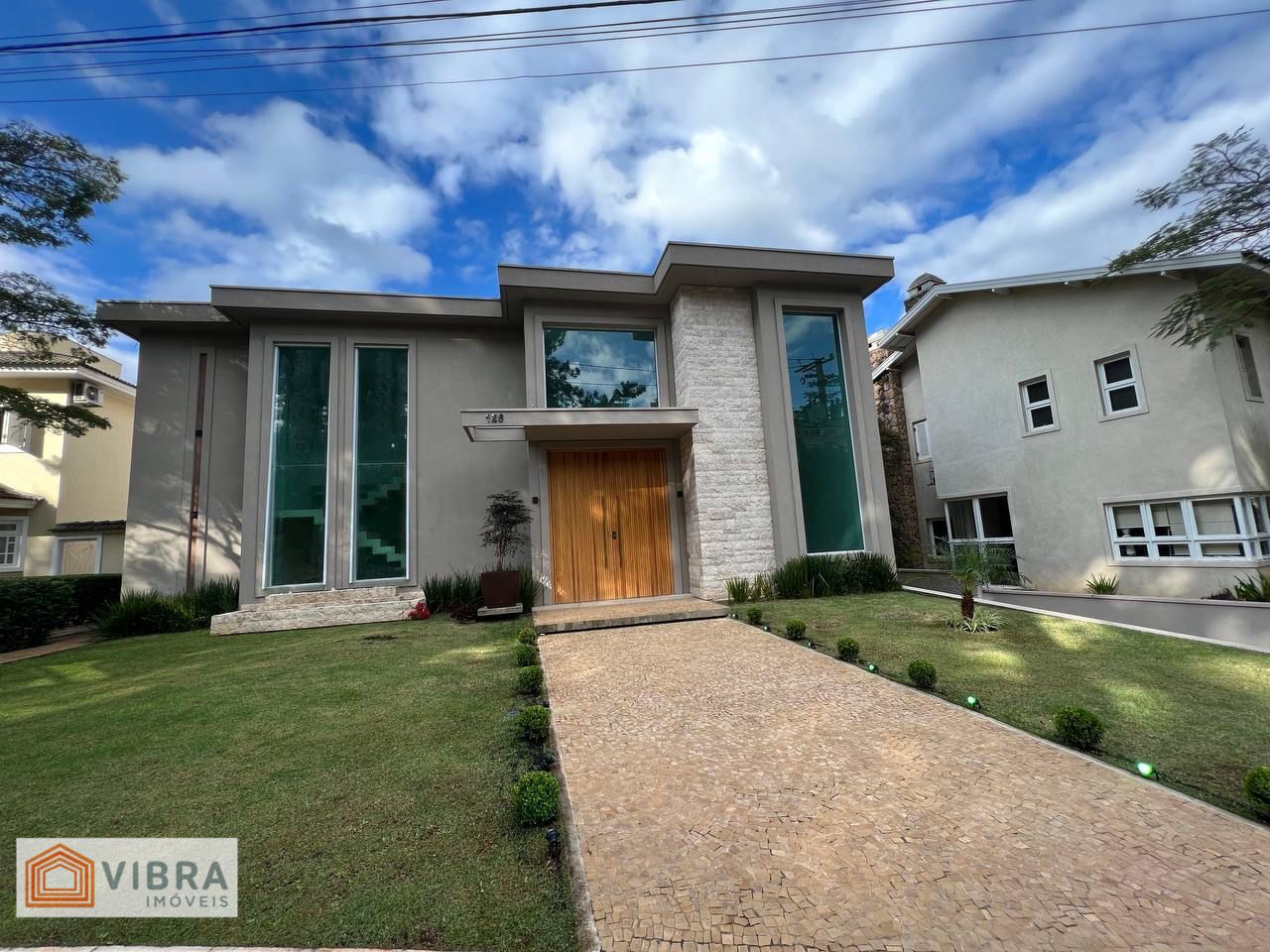 Foto 4 de Casa Alto Padrão à Venda no Residencial Alphaville Dez