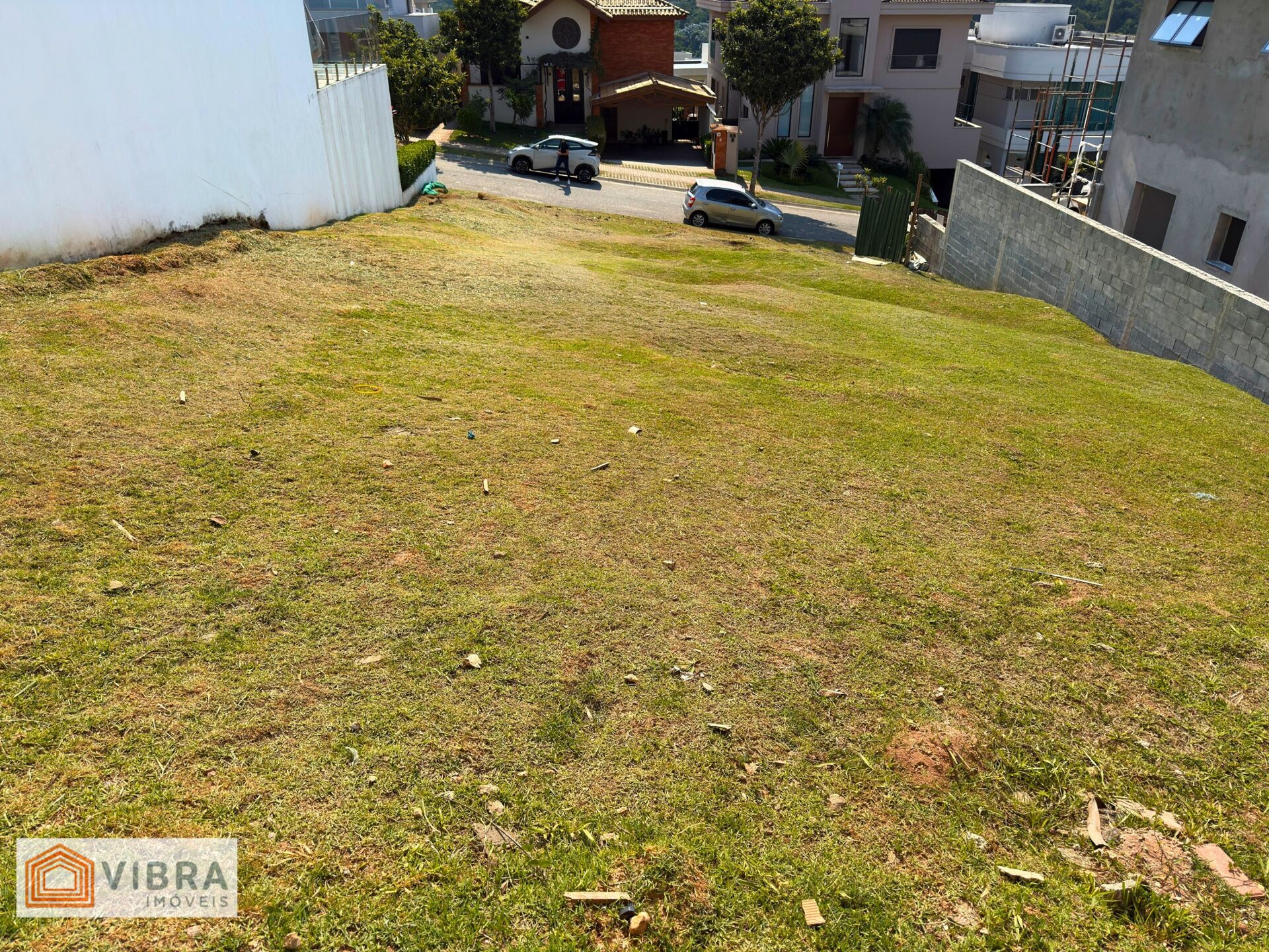 Terreno à venda no bairro Alphaville em Santana de Parnaíba/SP