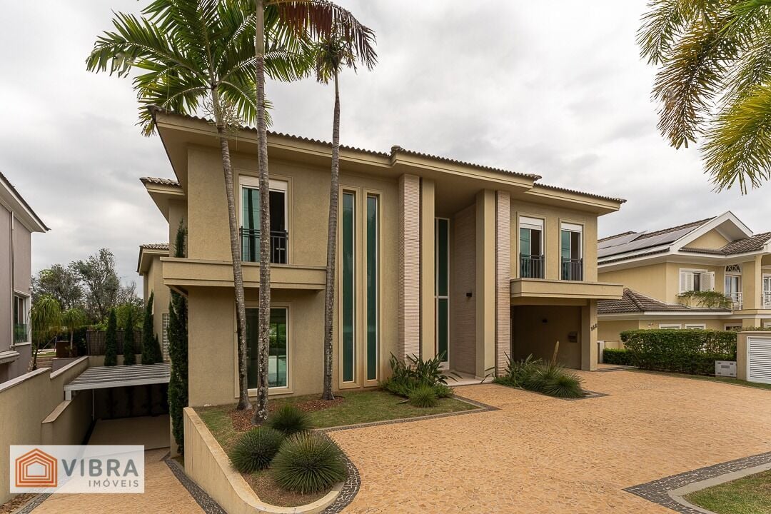 Casa à venda no bairro Alphaville em Santana de Parnaíba/SP