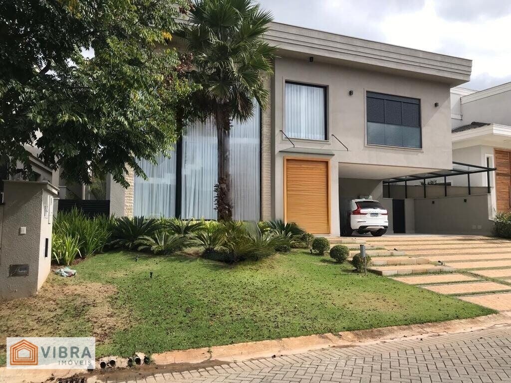 Casa Alto Padrão à Venda no Residencial Tamboré 11