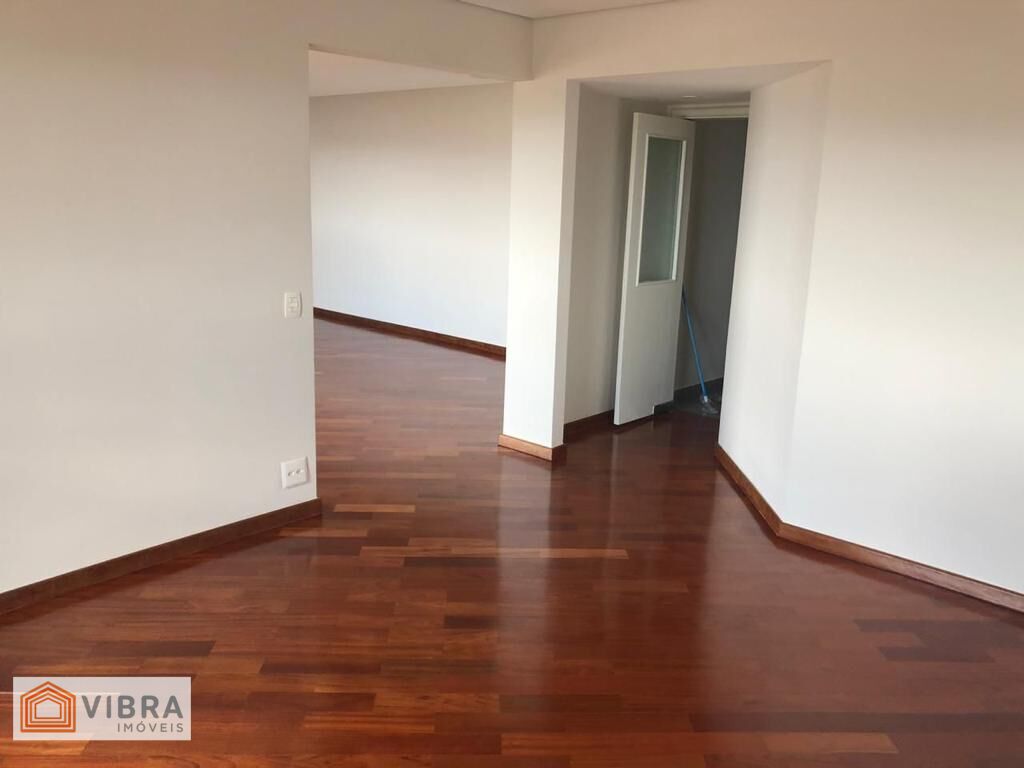 Foto 3 de Apartamento à venda no bairro Alphaville em Barueri/SP