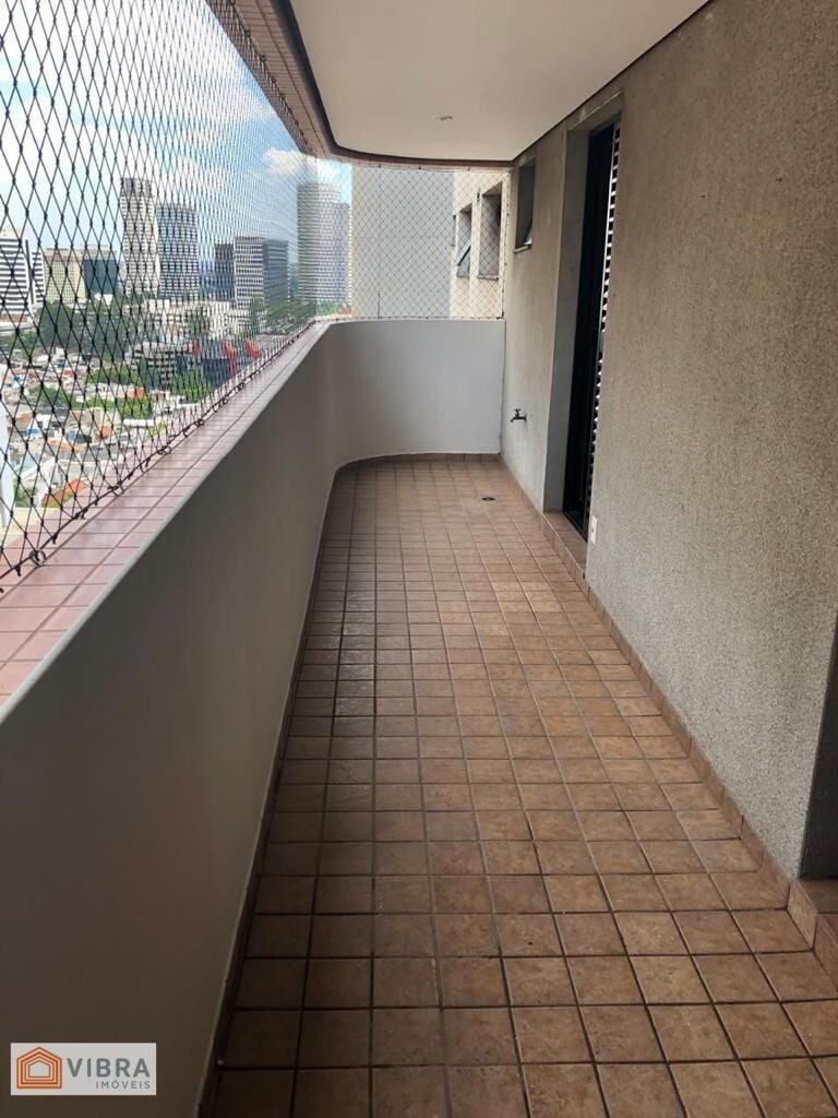 Apartamento à venda no bairro Alphaville em Barueri/SP
