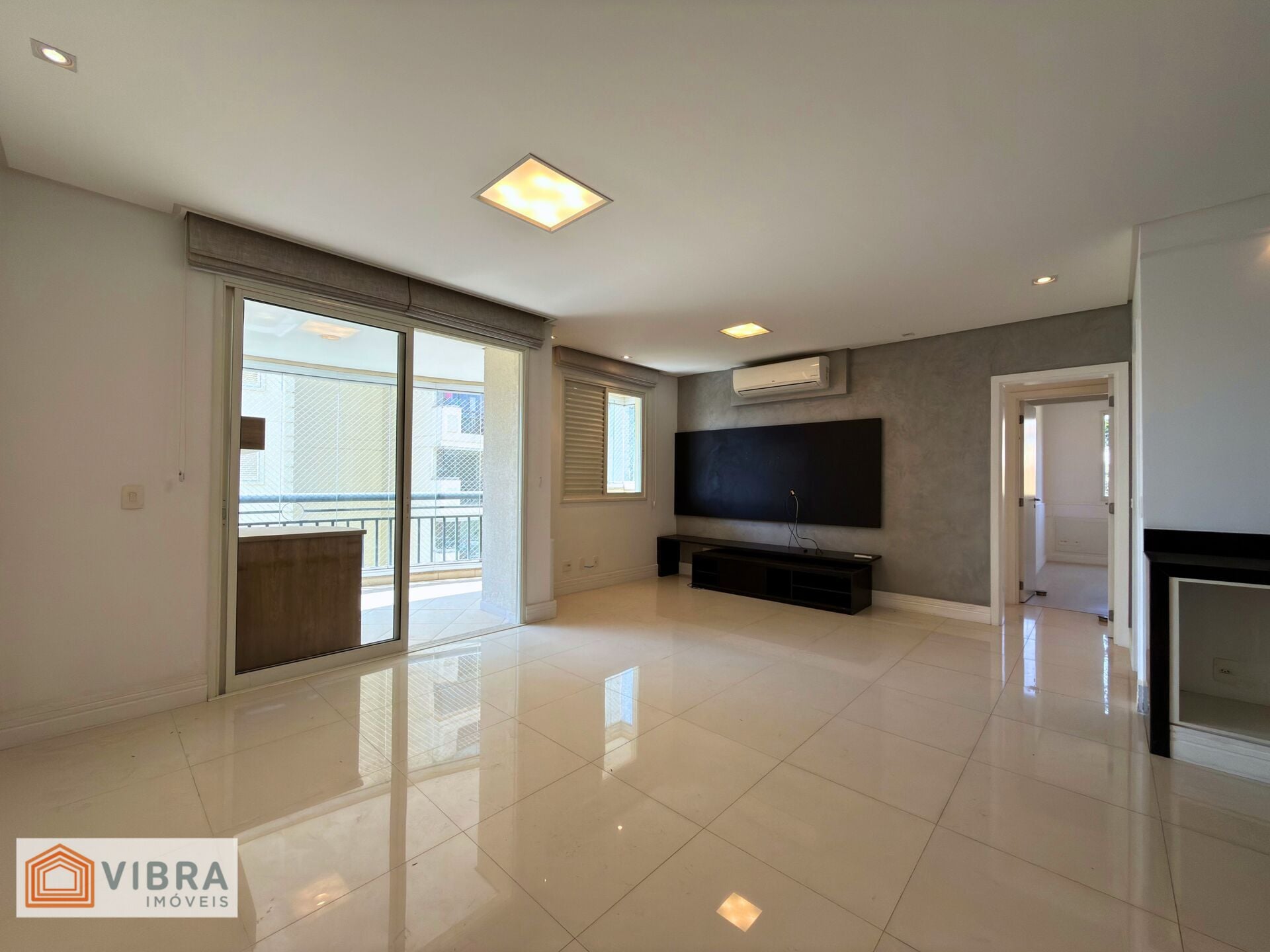 Apartamento à venda no bairro Alphaville em Santana de Parnaíba/SP