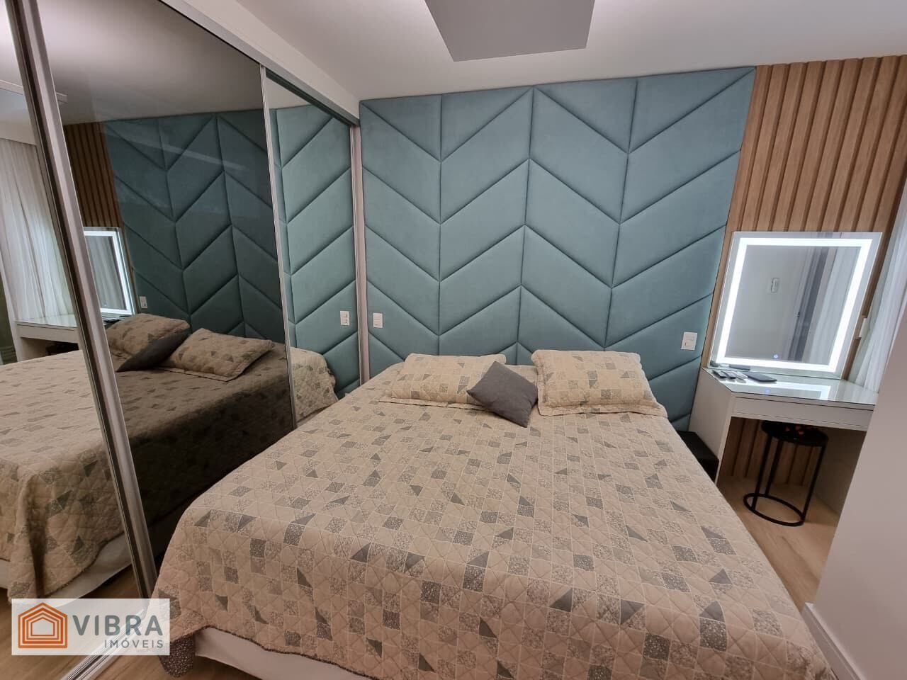 Foto 4 de Apartamento mobiliado à venda - Resort Bethaville