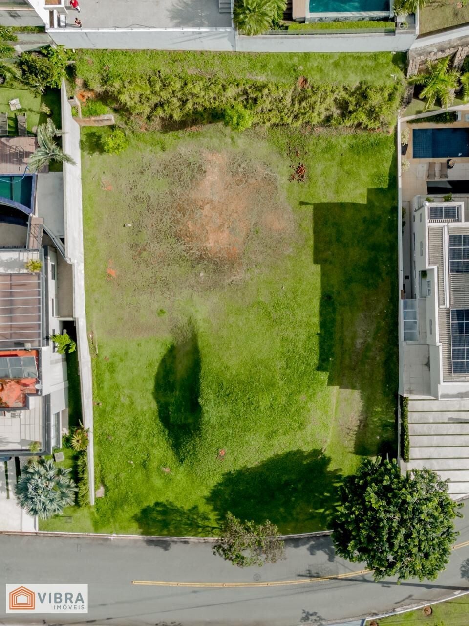 Foto 2 de Terreno à venda no bairro Alphaville em Santana de Parnaíba/SP