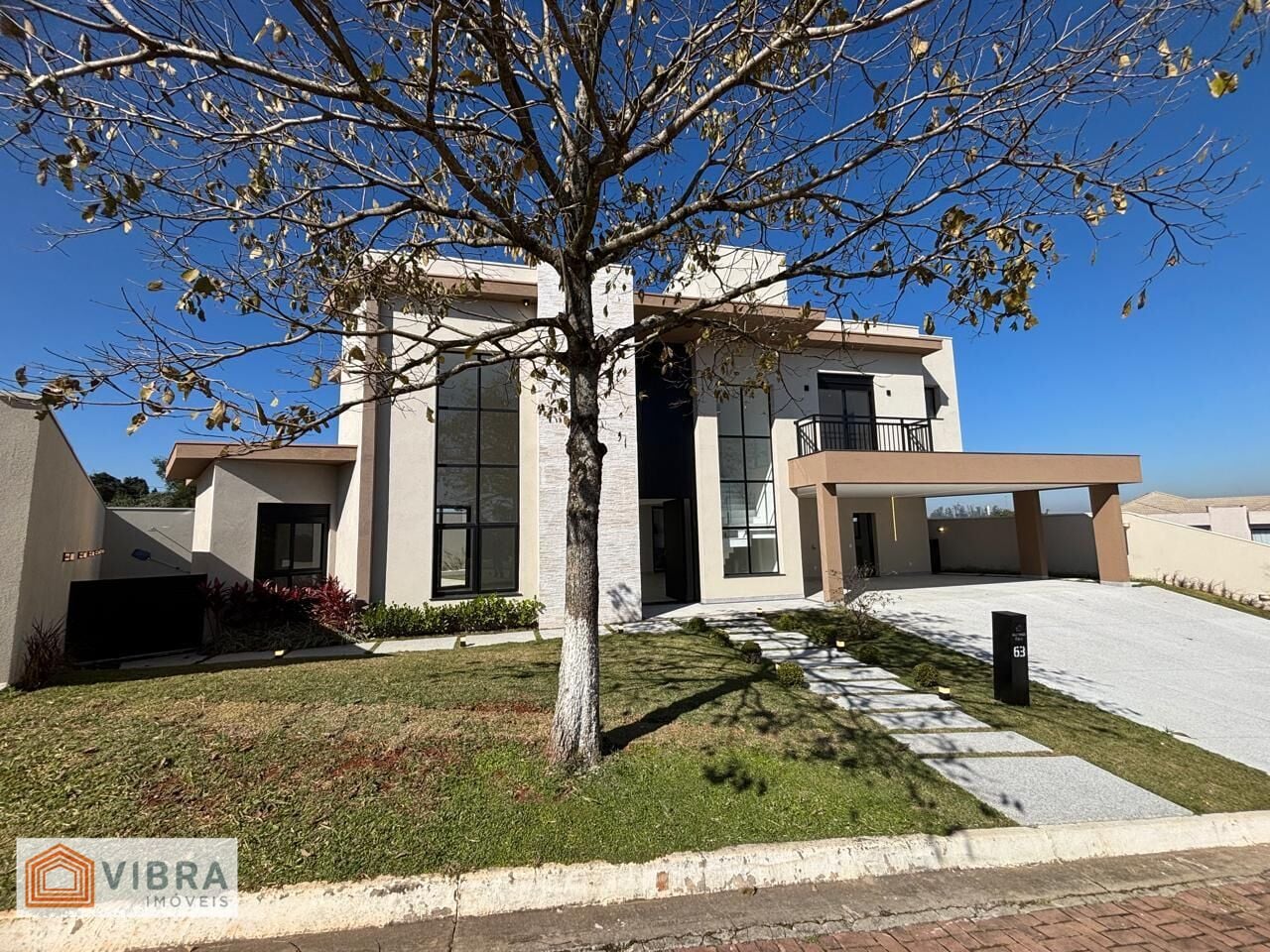 Casa à venda no bairro Aldeia da Serra em Santana de Parnaíba/SP
