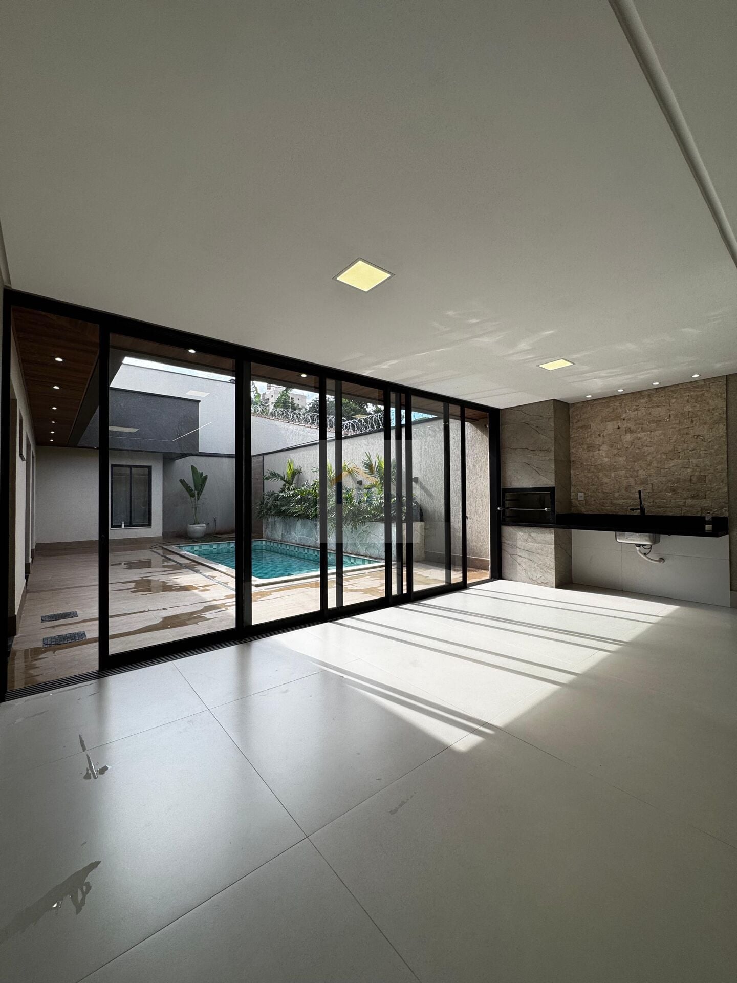 Casa, 3 quartos, 215 m² - Foto 9