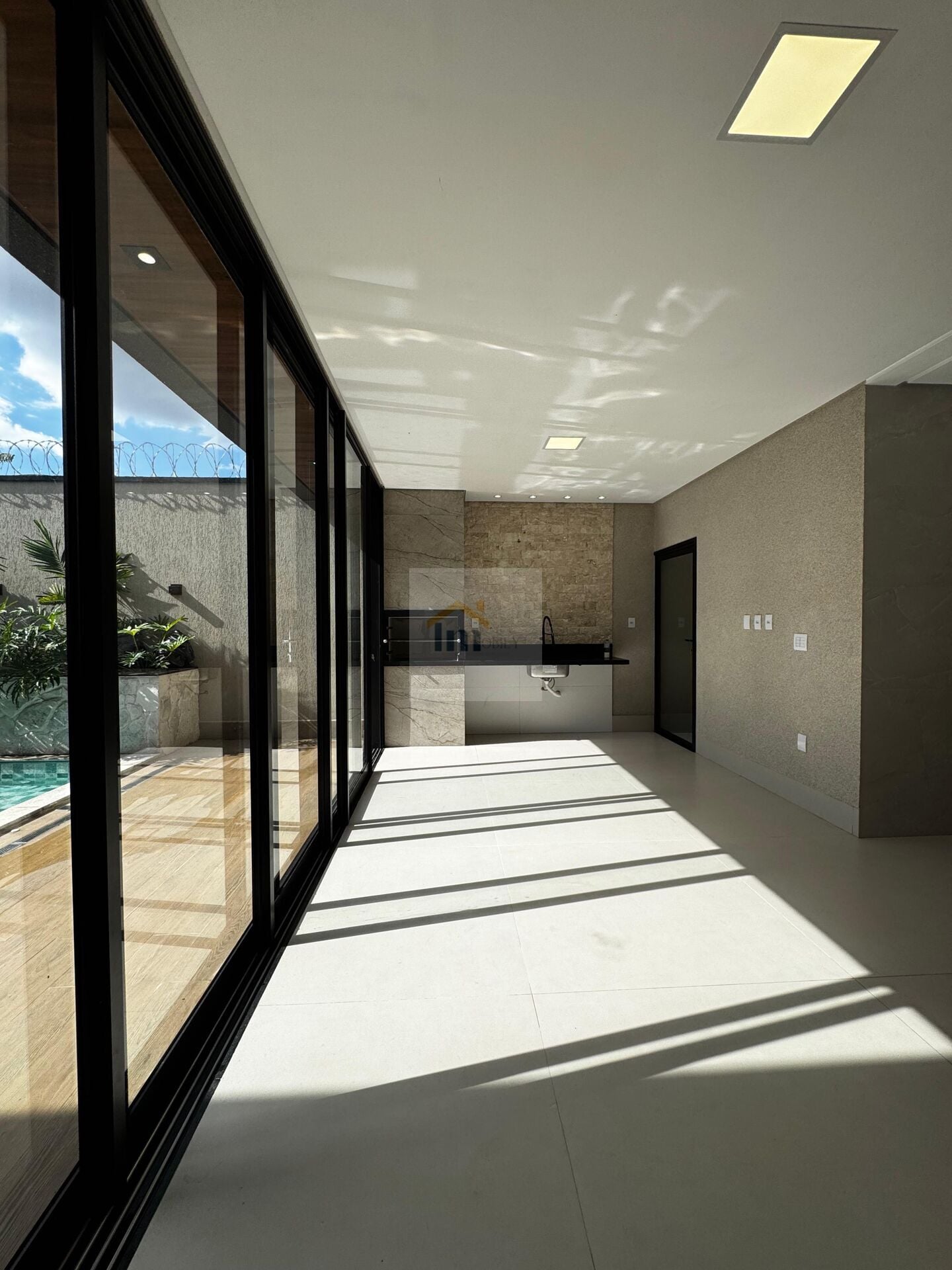 Casa, 3 quartos, 215 m² - Foto 3