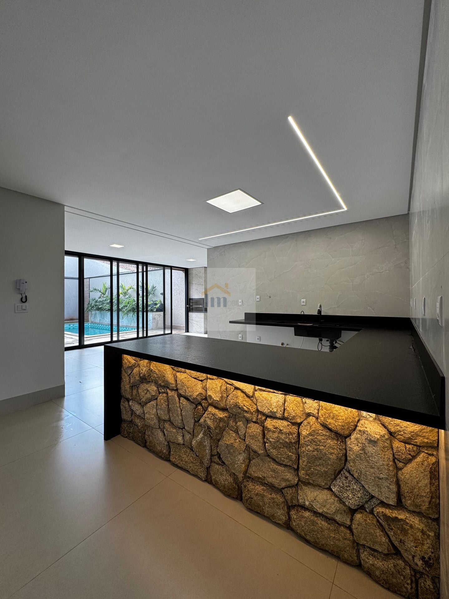 Casa, 3 quartos, 215 m² - Foto 2
