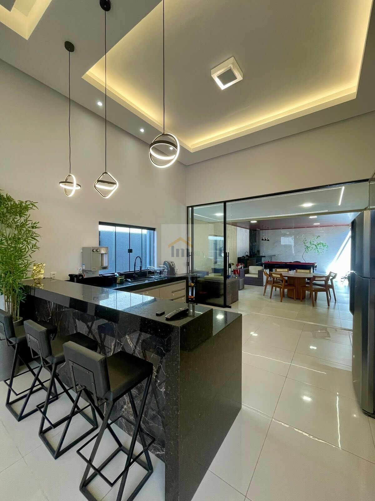 Casa, 3 quartos, 188 m² - Foto 1