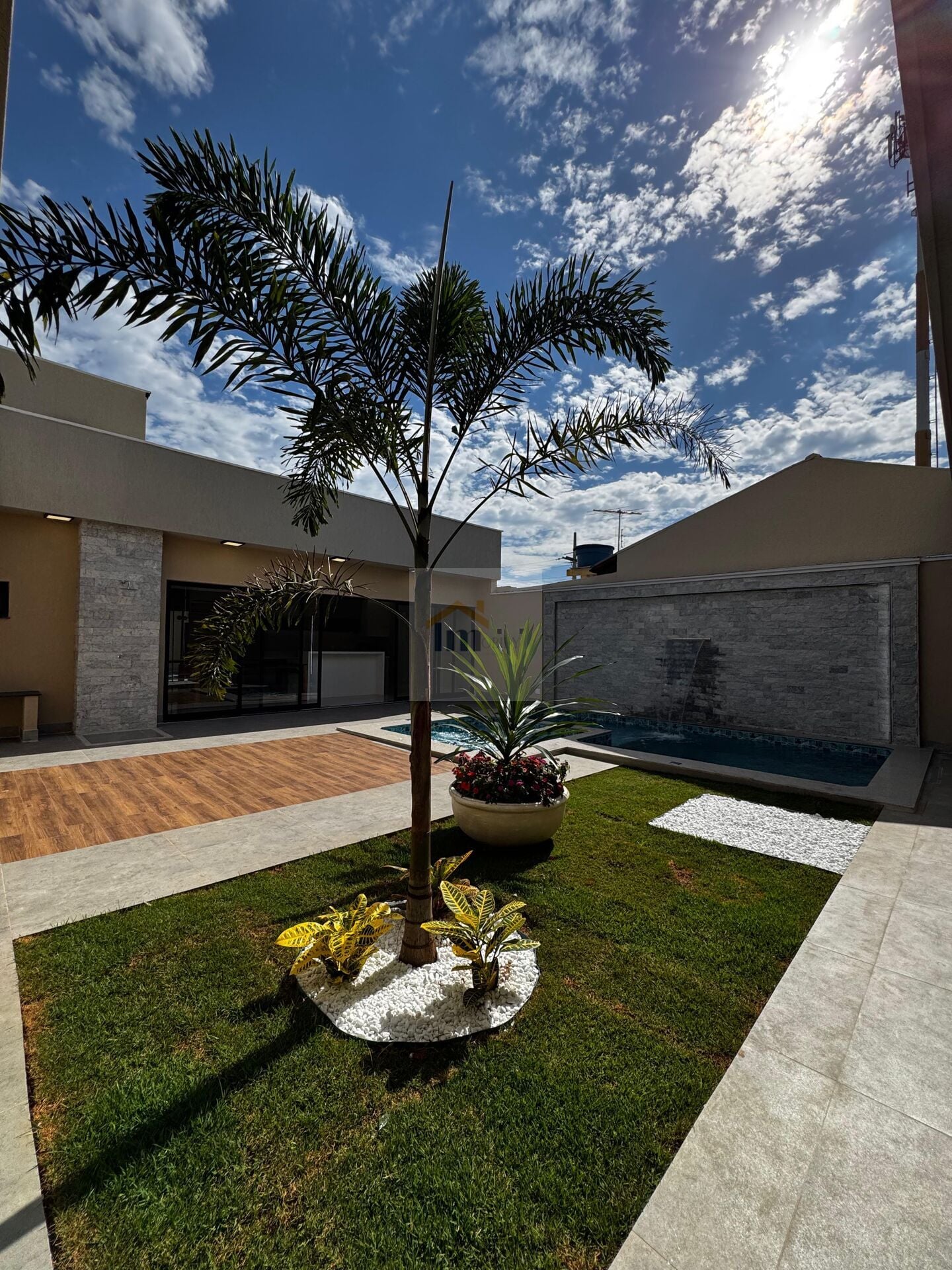 Casa, 3 quartos, 234 m² - Foto 2