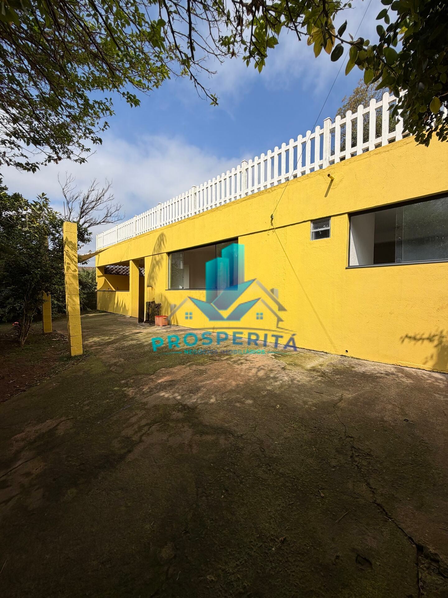 Casa, 2 quartos, 198 m² - Foto 1