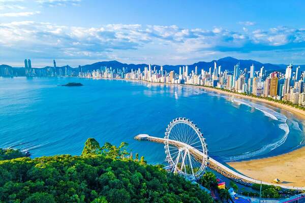 Conheça Balneário Camboriú: Um Paraíso Litorâneo que é destaque internacional
