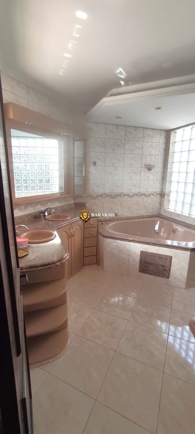 Sobrado, 5 quartos, 338 m² - Foto 9