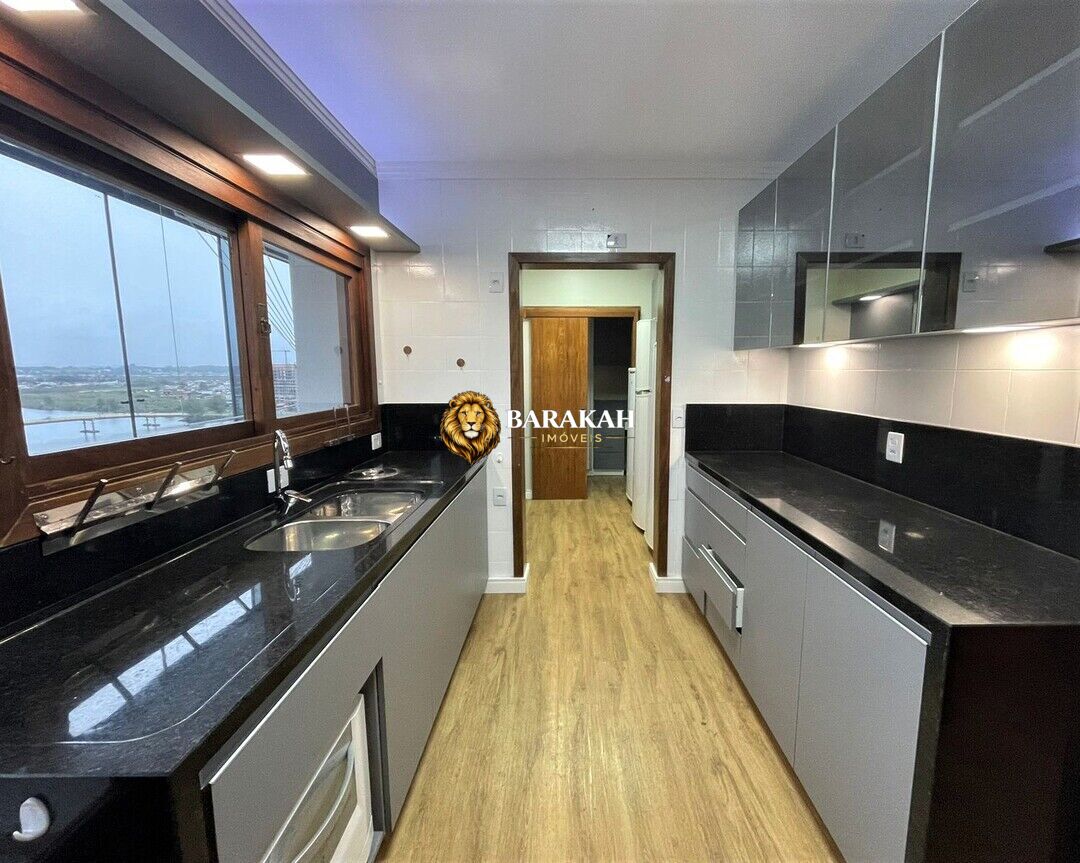 Cobertura, 3 quartos, 270 m² - Foto 4